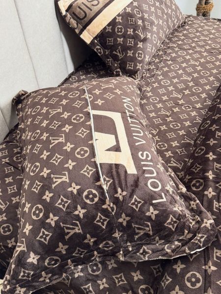 Комплект велюрового постельного белья &bull; Louis Vuitton VELOUR-LOUIS-VUITTON фото